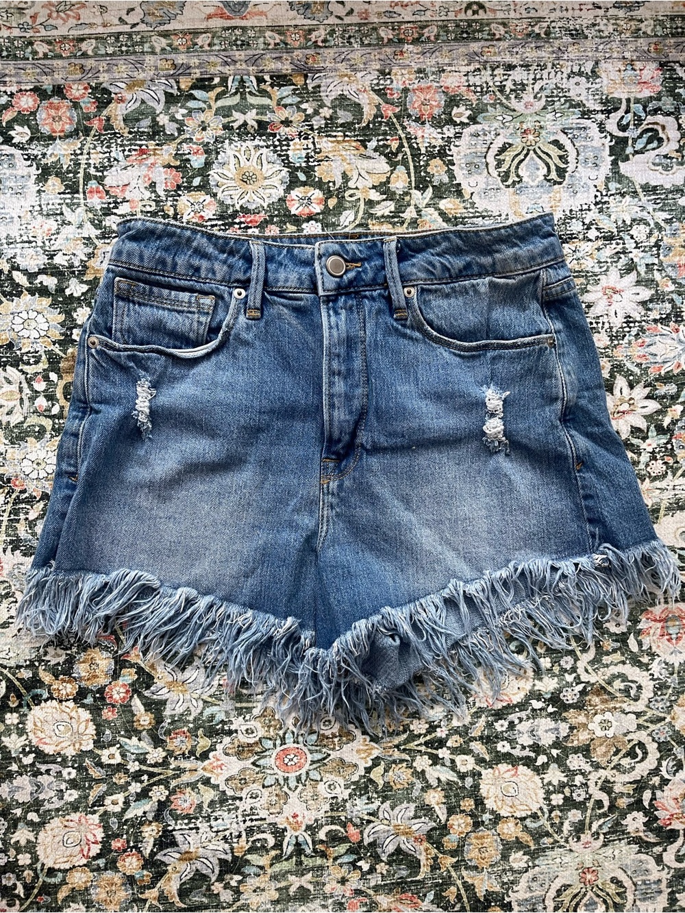 Good American Denim Fringe Hem Women’s Shorts - Blue